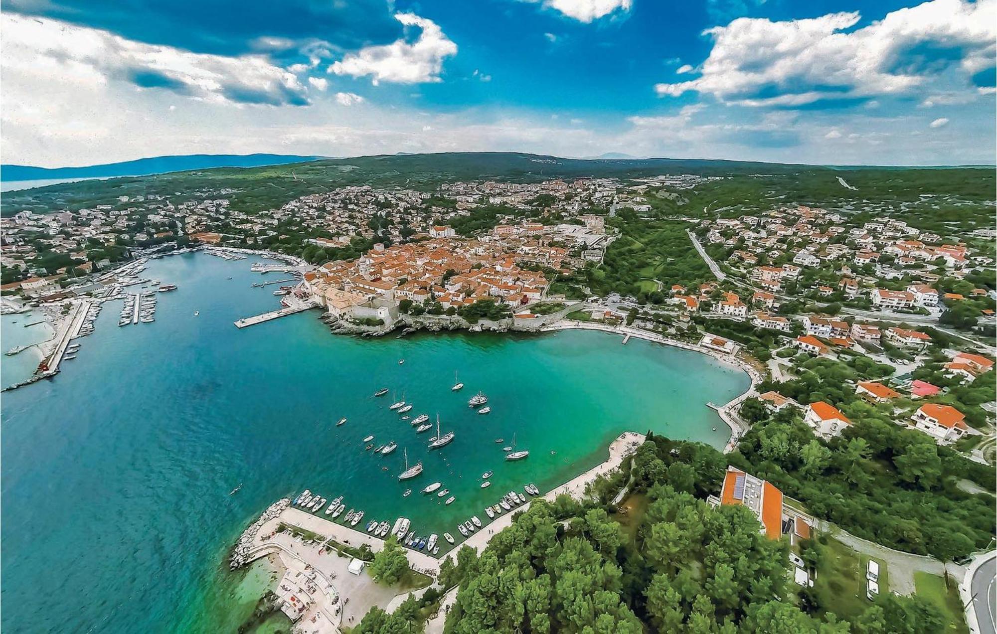 Gorgeous Apartment In Cizici With House Sea View Kültér fotó