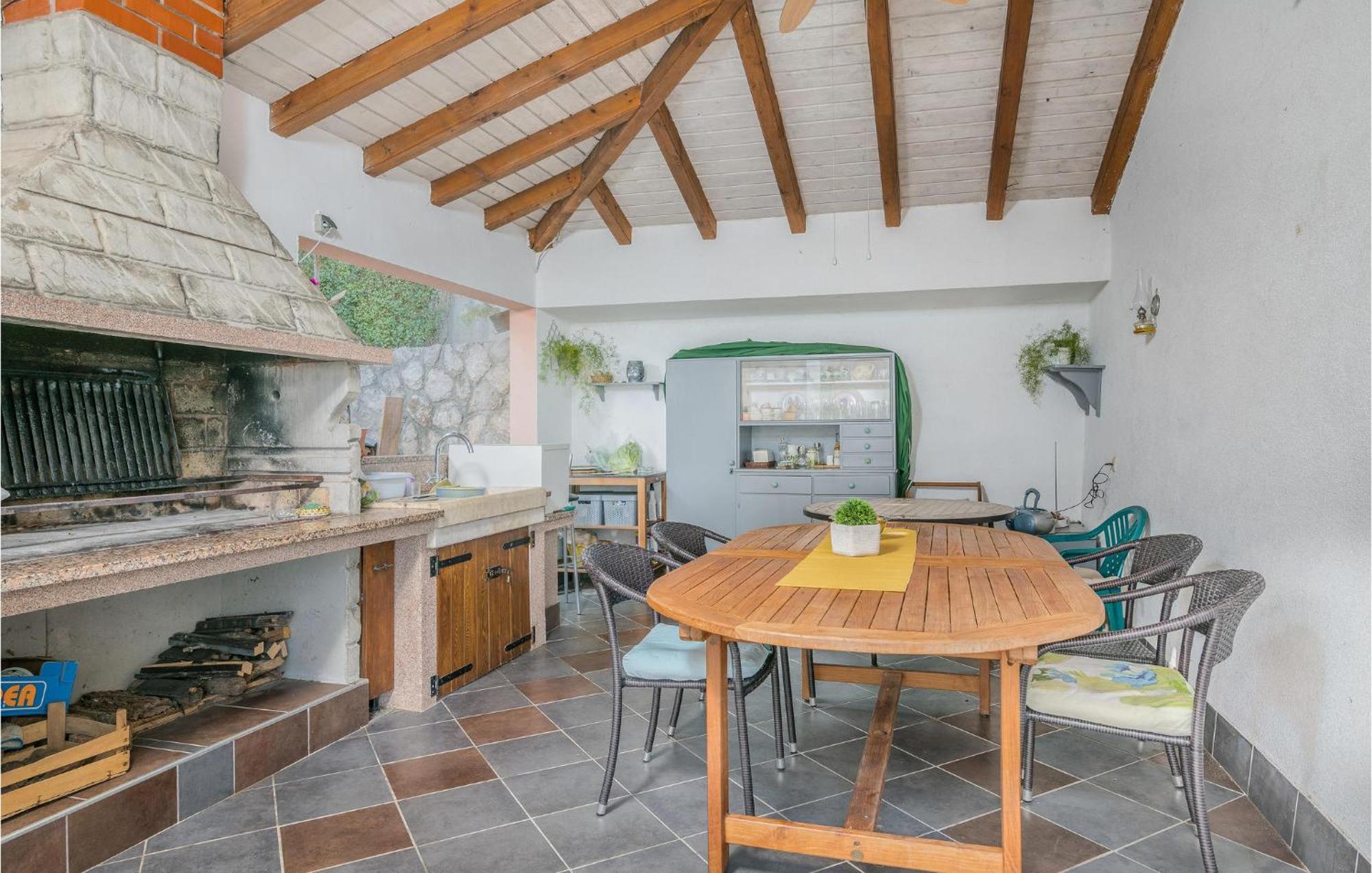 Gorgeous Apartment In Cizici With House Sea View Kültér fotó