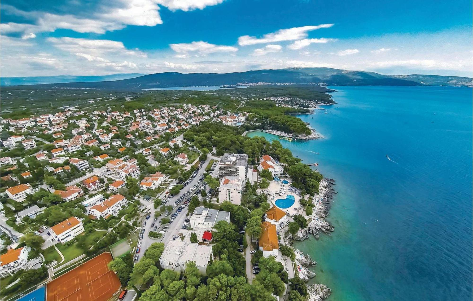 Gorgeous Apartment In Cizici With House Sea View Kültér fotó